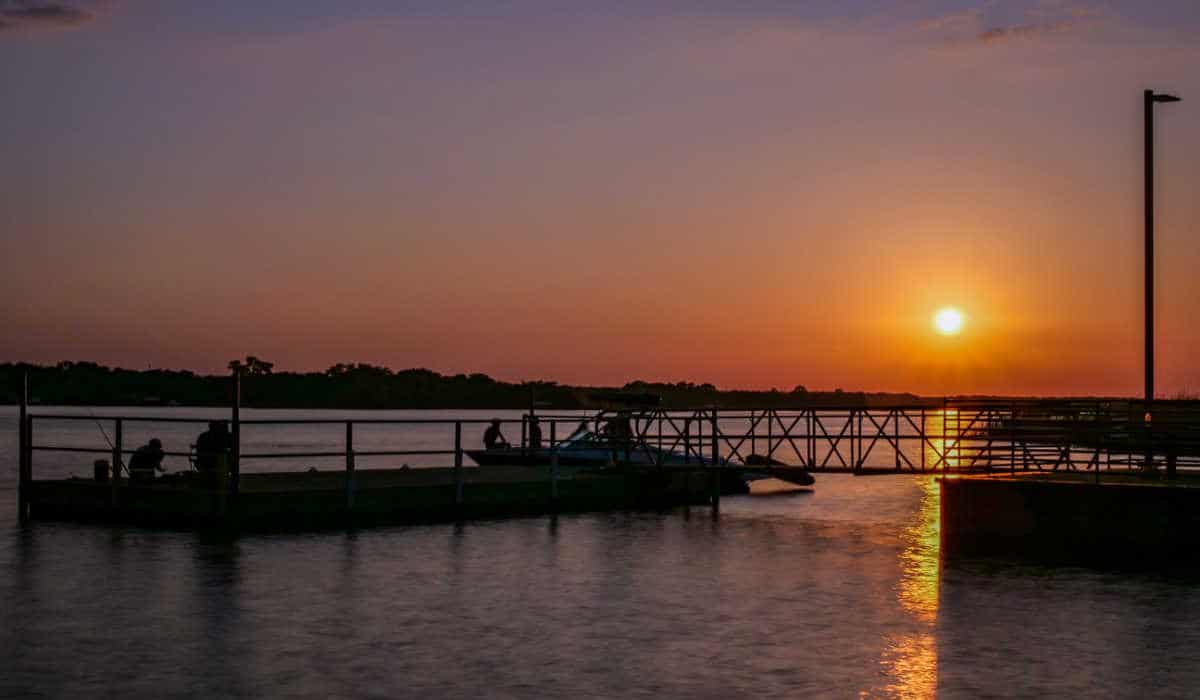 Lake Worth, TX skyline and business district